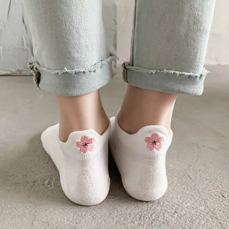 Women Short Socks Harajuku Cute Embroidery Cherry Blossom